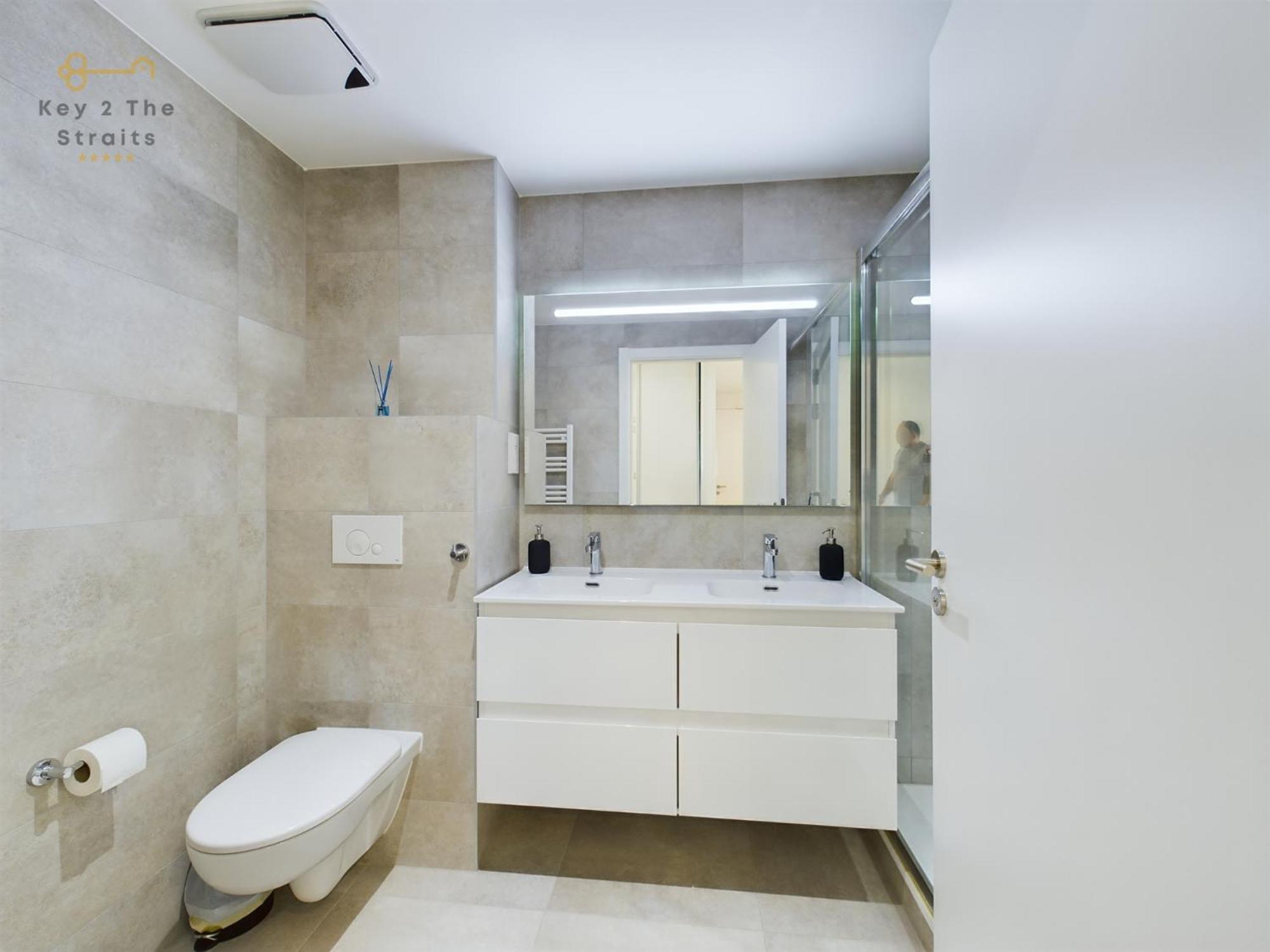 Luxury Sunrise Beach And Oceanview Room With Balcony ジブラルタル エクステリア 写真