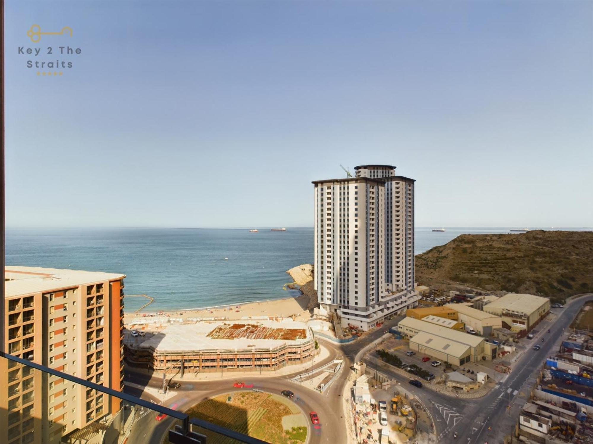 Luxury Sunrise Beach And Oceanview Room With Balcony ジブラルタル エクステリア 写真